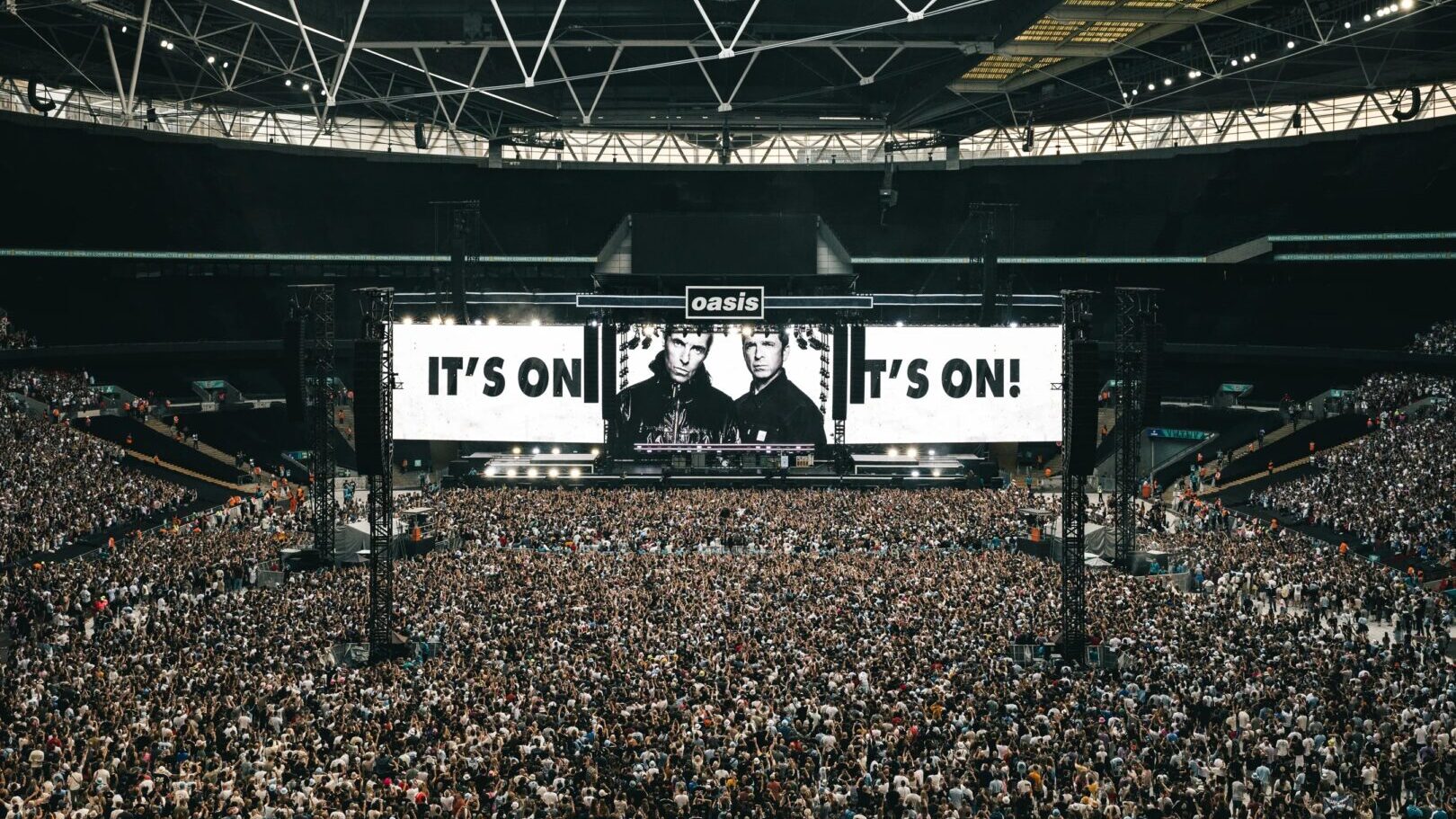 Palco reunion Oasis